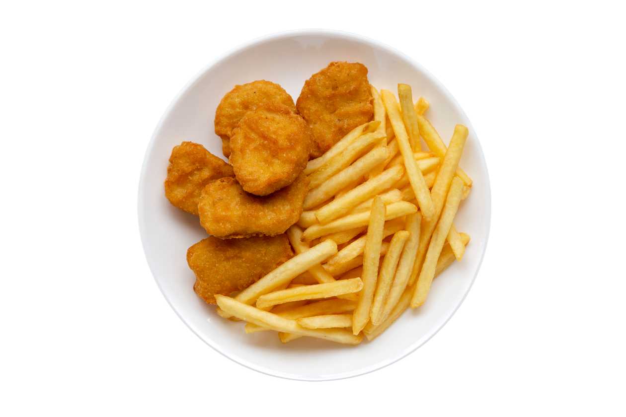 Chicken Nuggets x 6 & Fries