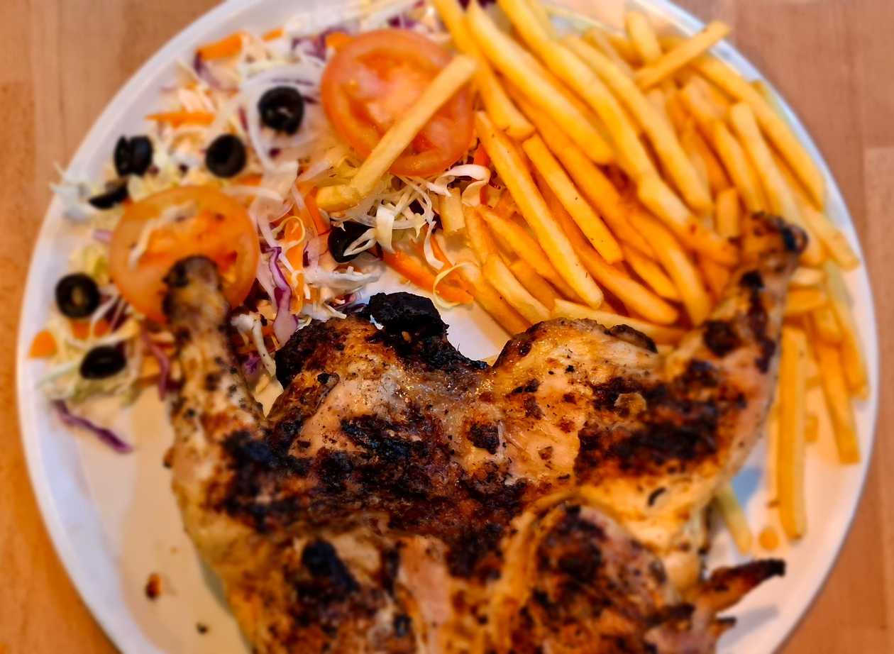 Frango Assado Inteiro menu