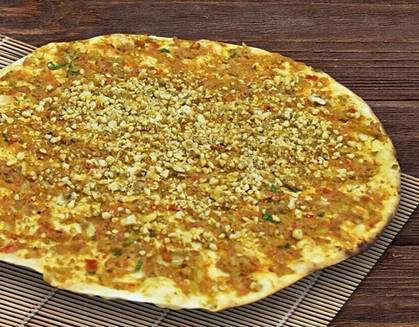 Cevizli lahmacun