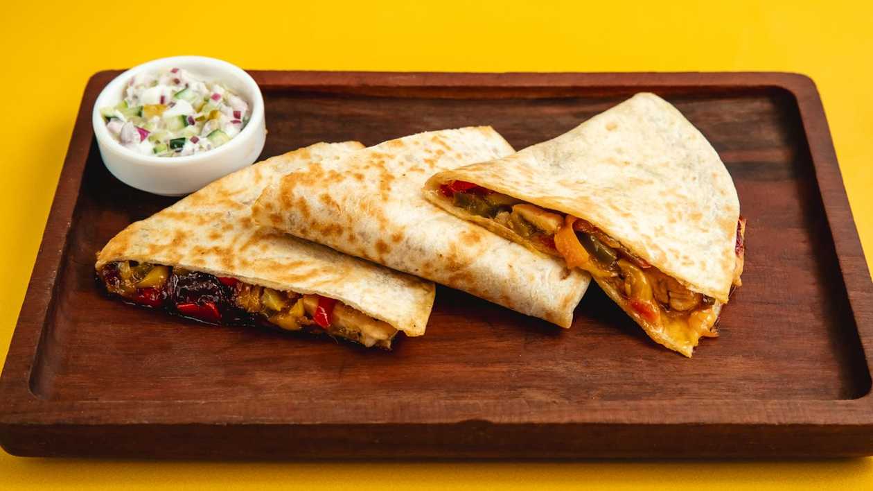 Chicken Quesadillas (Kesadilya)