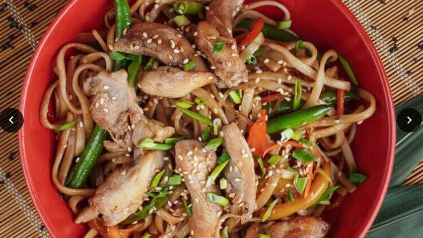 Udon Əriştəsi Toyuq Əti ilə