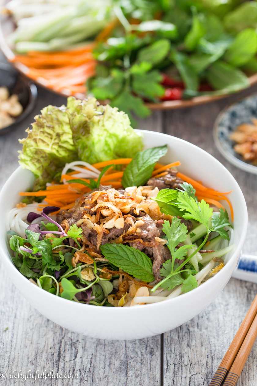 Bún gà nam bộ