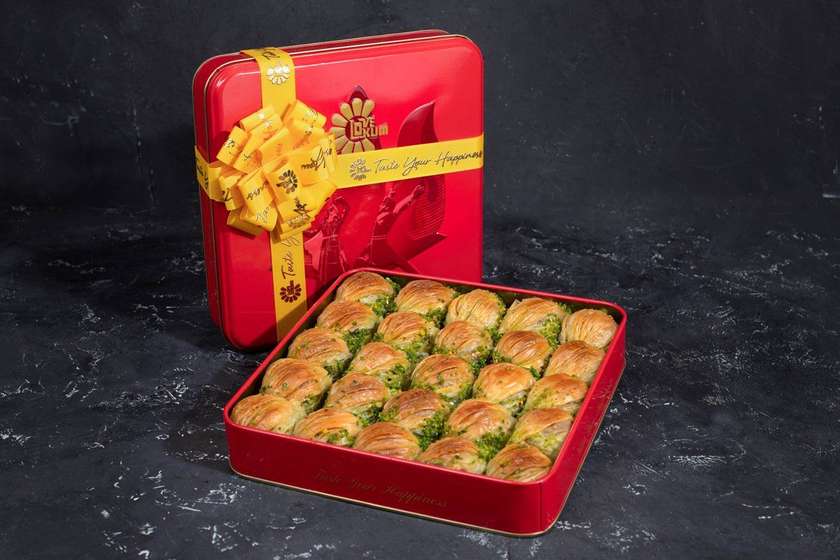 Midye Fıstıqlı Paxlava / Mussel Baklava with Pistachio