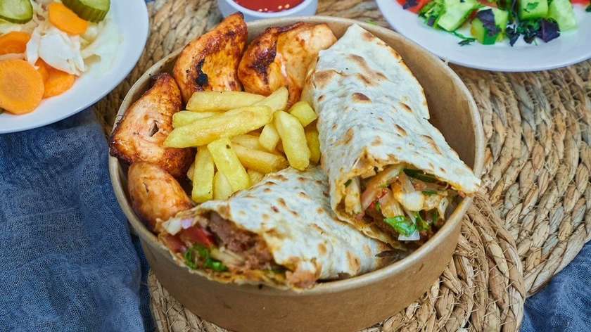 Kebab Box (Lahmacun arası Adana Kabab)