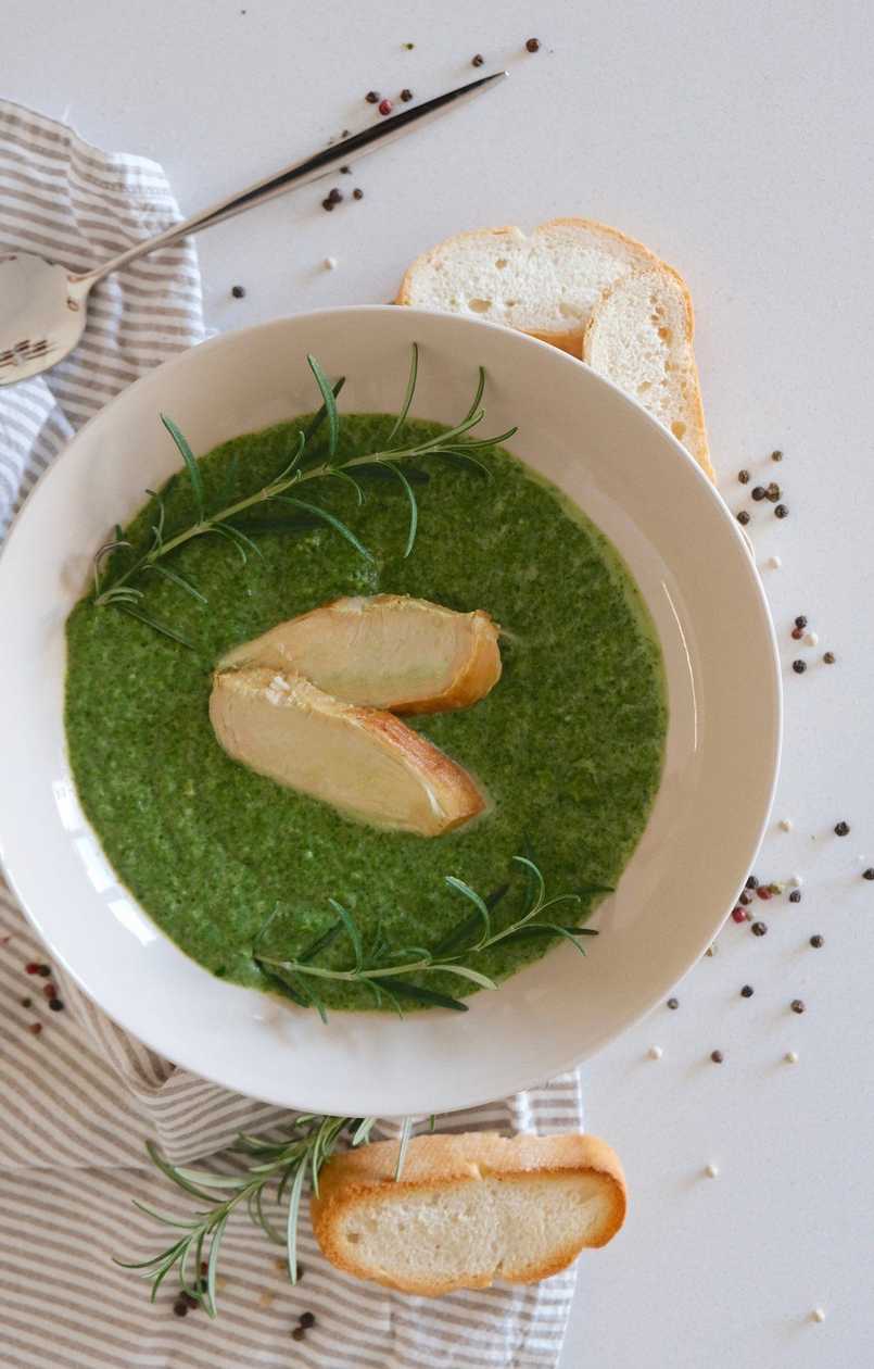 Zupa krem ze szpinaku z kurczakiem