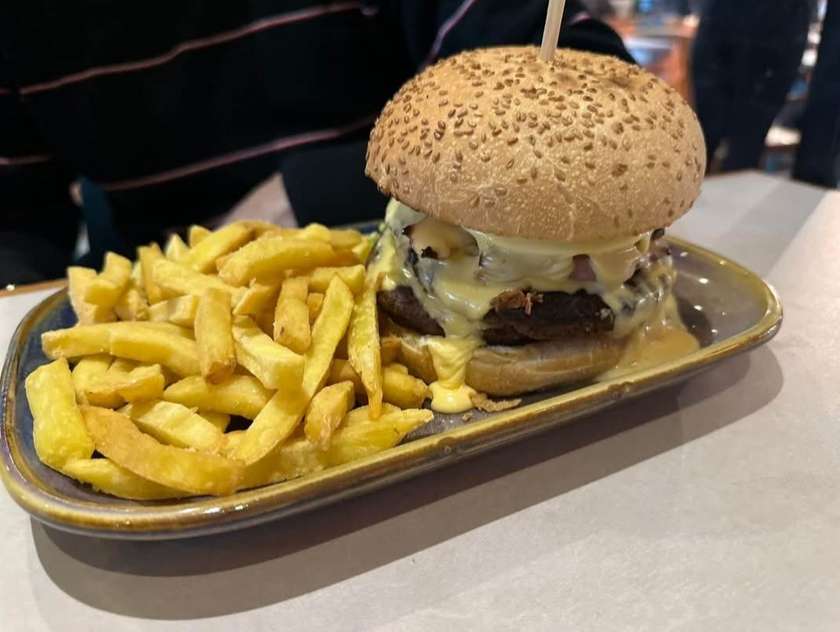 Ta Gorg Burger & Chips