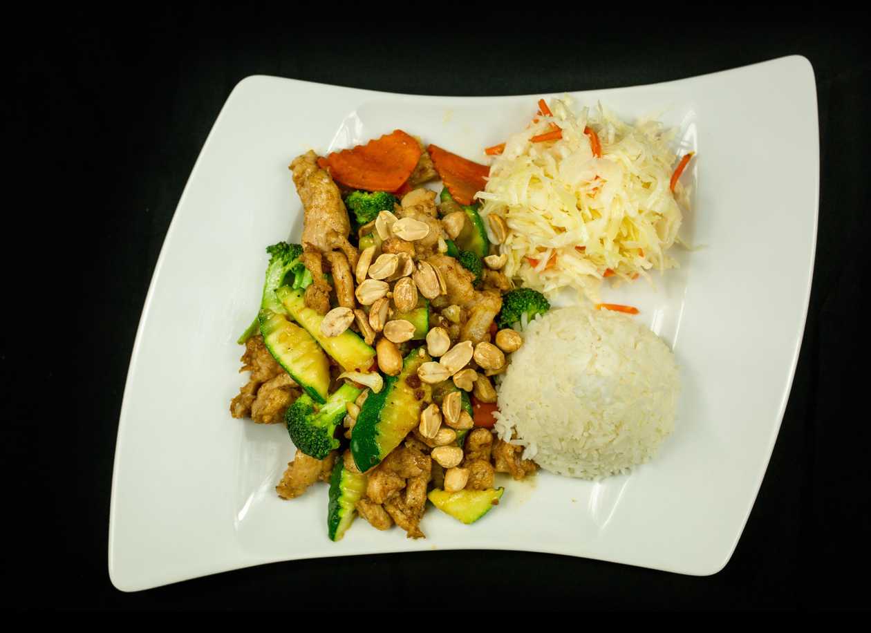 Gom-Bao Chicken