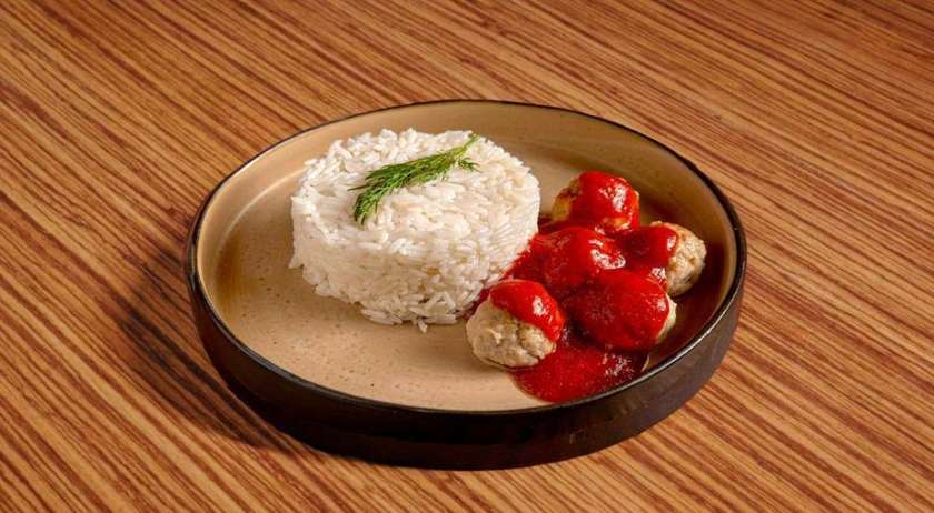 Meatballs with rice