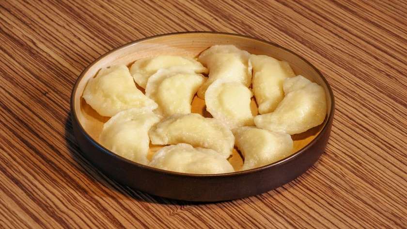 Vareniki with potato and mushrooms