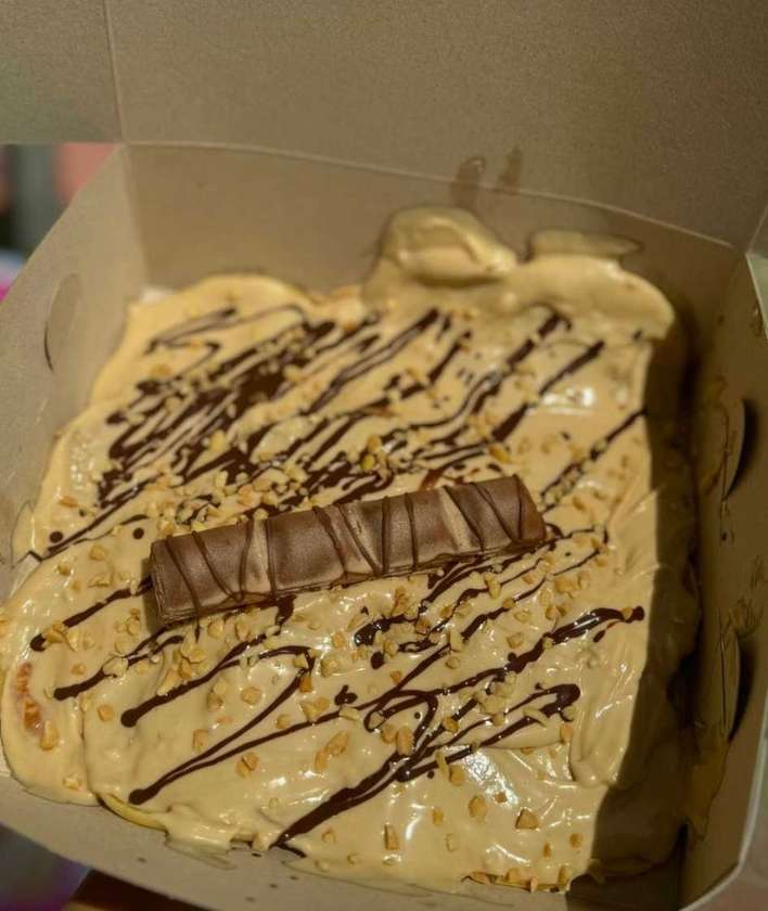 12 Mini pancakes ( Kinder bueno )
