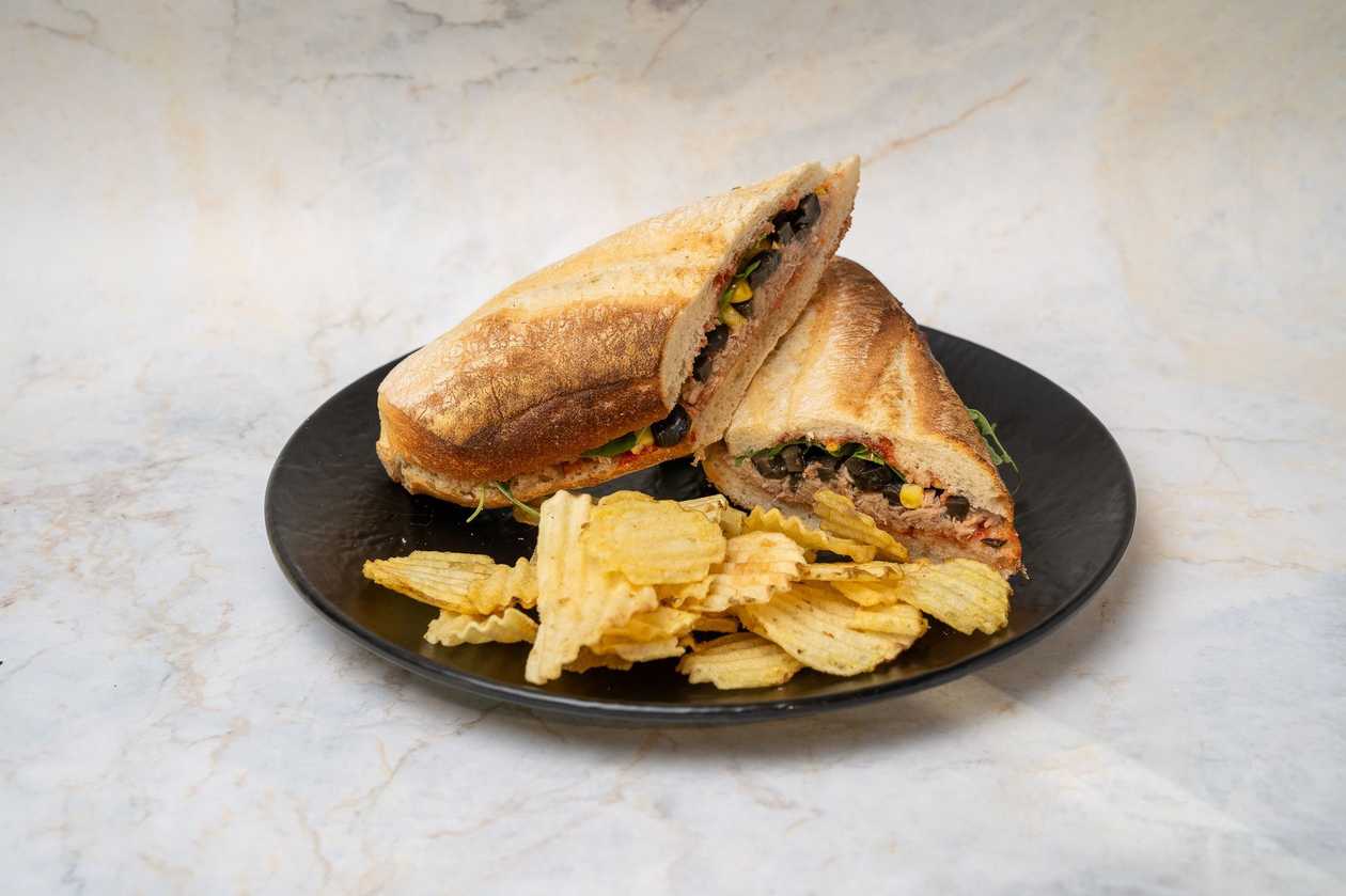 Tuna Baguette/ Ftira