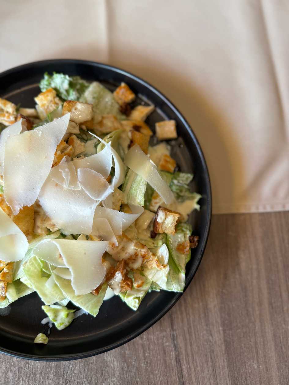 Salată Caesar