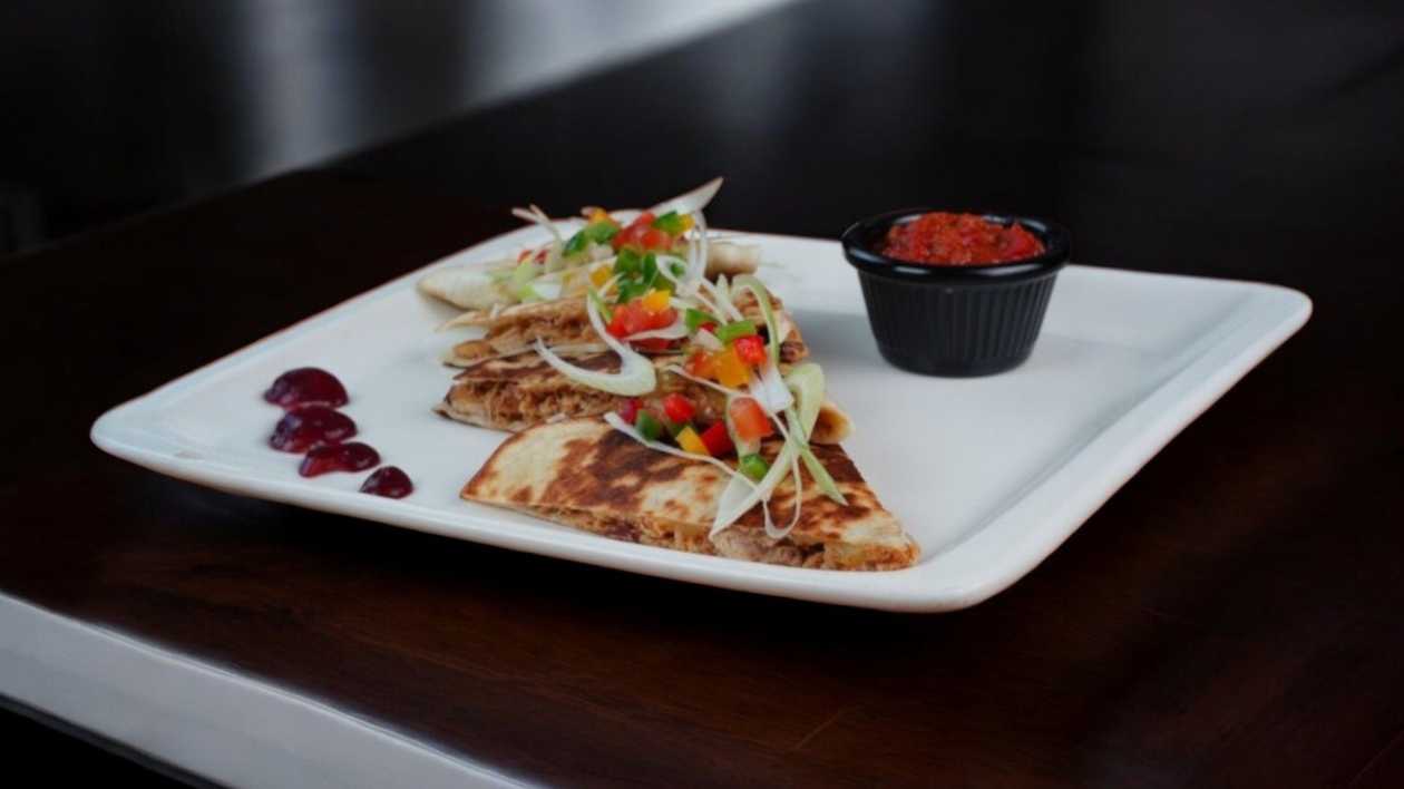 Tinga De Pollo Quesadilla🌶️