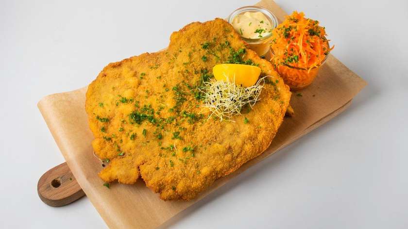 Vienna Schnitzel with Fresh Vegetables