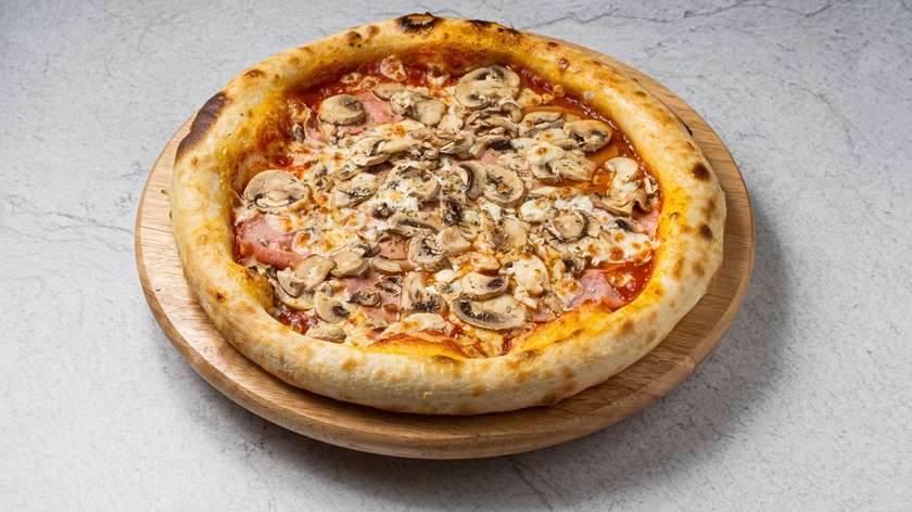 Prosciutto e funghi 32cm