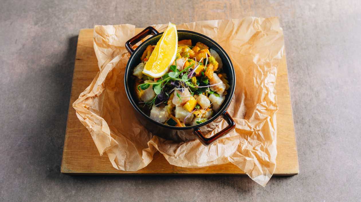 Kurzemnieku cod in a pot