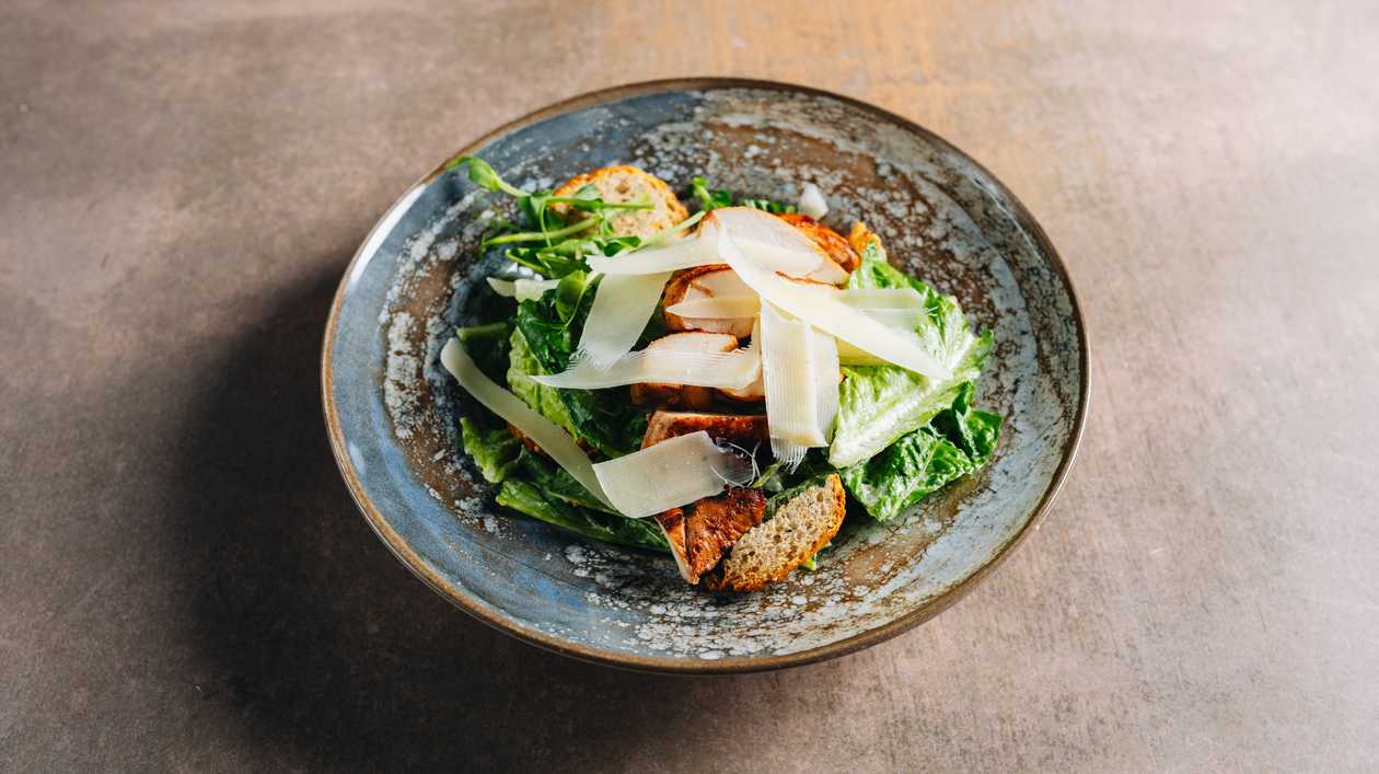 Caesar salad with chicken or prawns