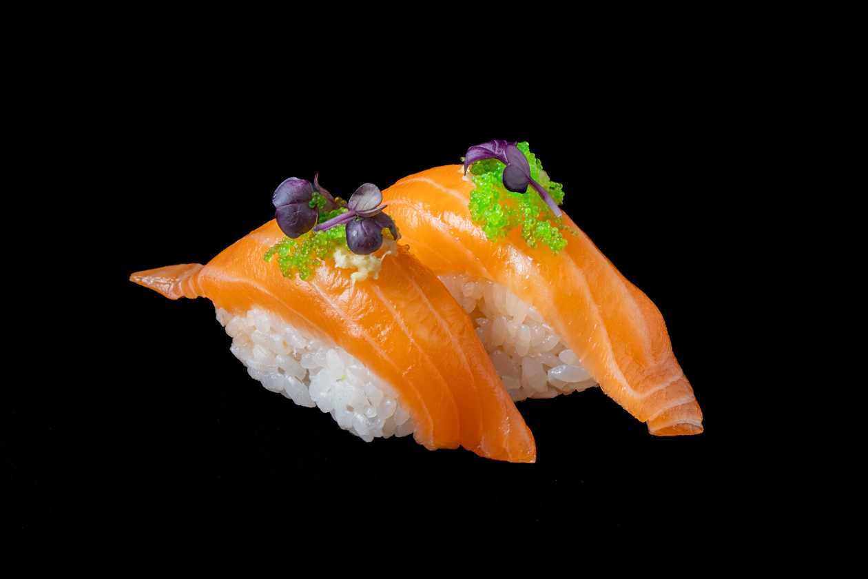 003 Fresh Salmon Nigiri