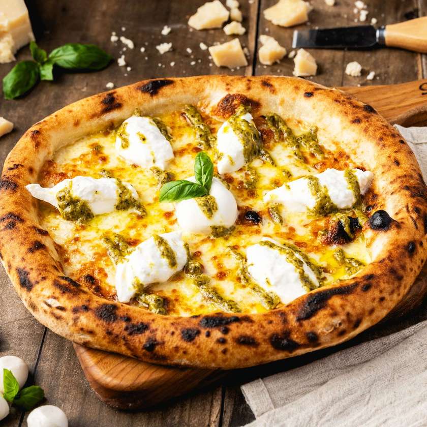 Pizza Burrata e Pesto