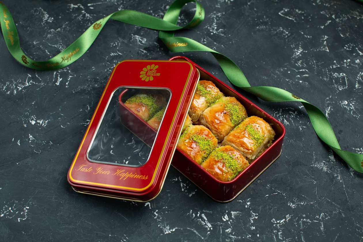 Pistachio Baklava in a Metal Box - 400 g