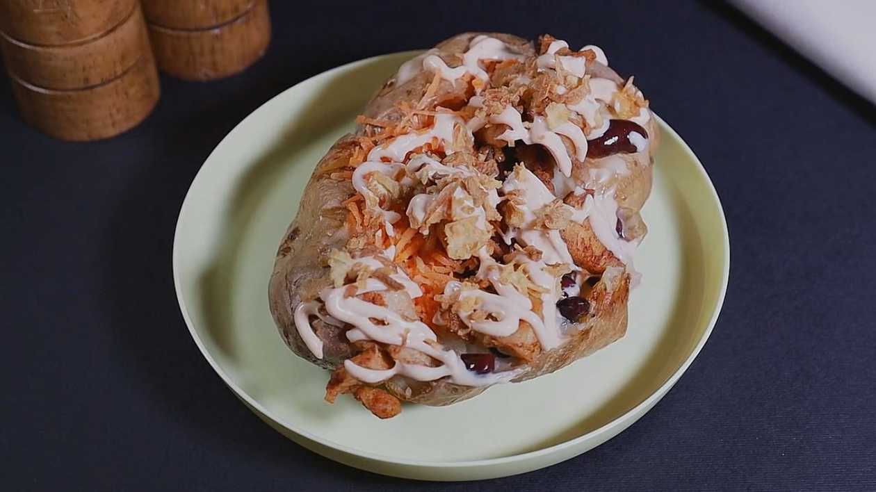 “Chicken as You Like It” Potato (Chicken)