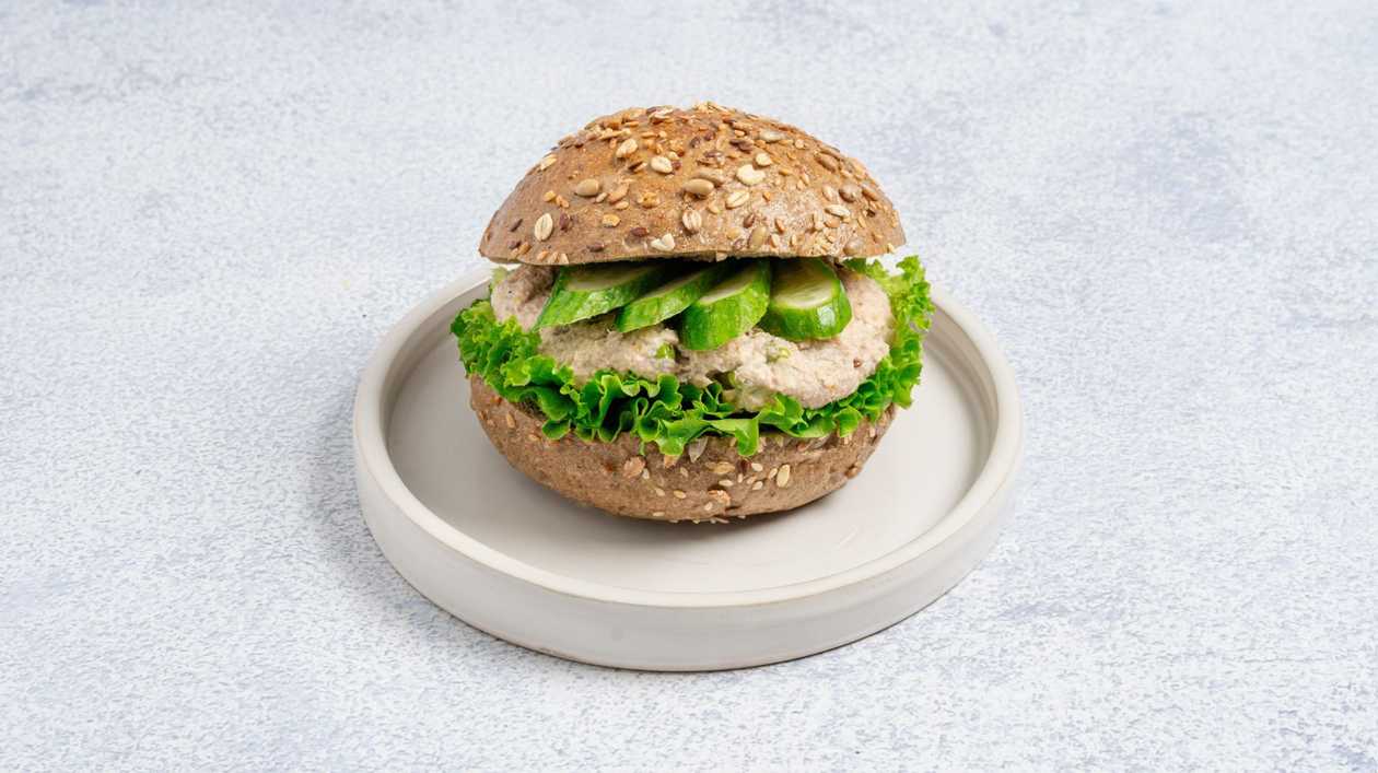 Matthews`s tuna salad sandwich