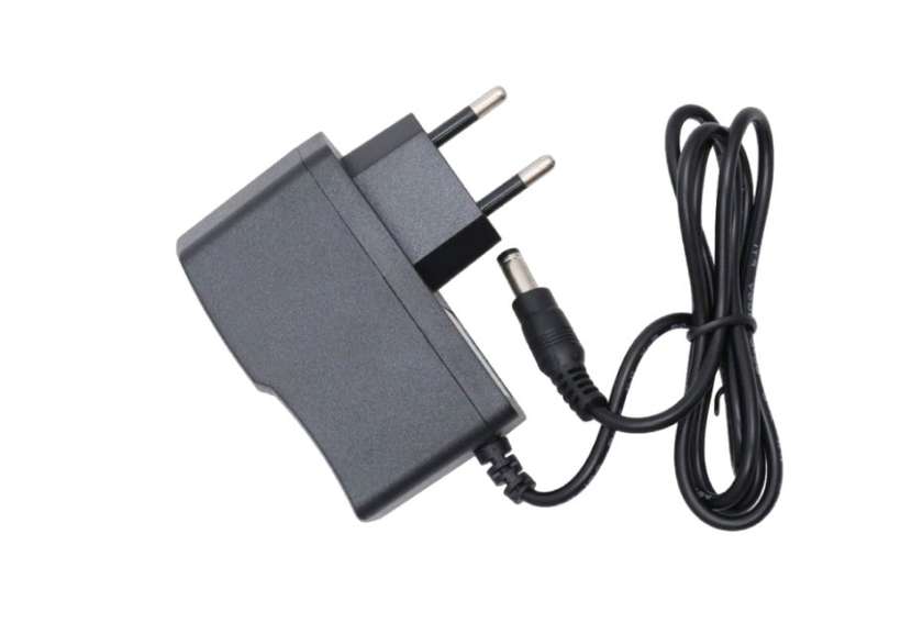 Adapter 9V 1A