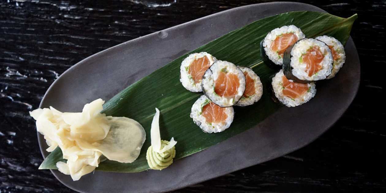 Negi salmon roll