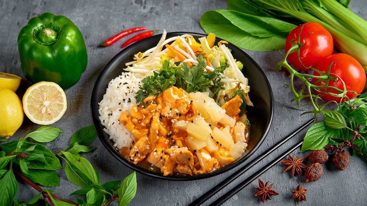 Danie w Sosie Słodko-Kwaśnym