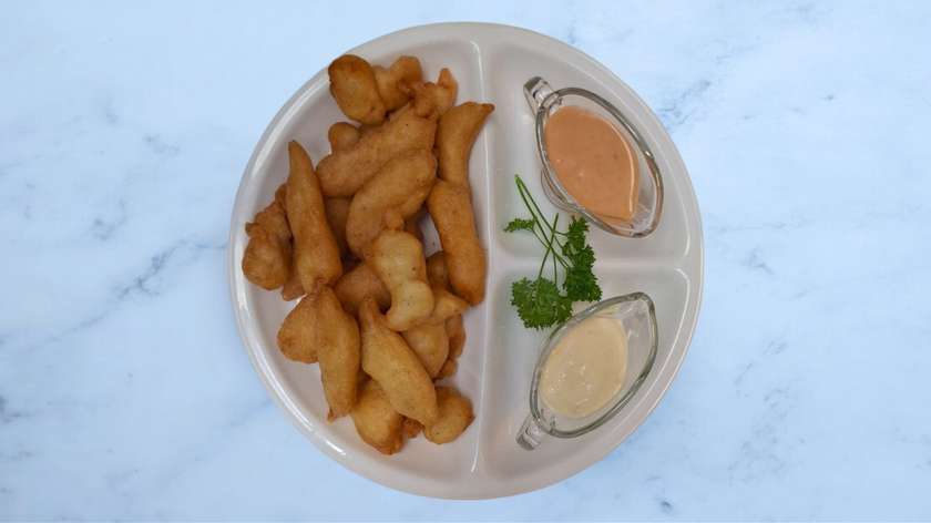 Delicious Chicken Breast Bites With Spicy Sauce