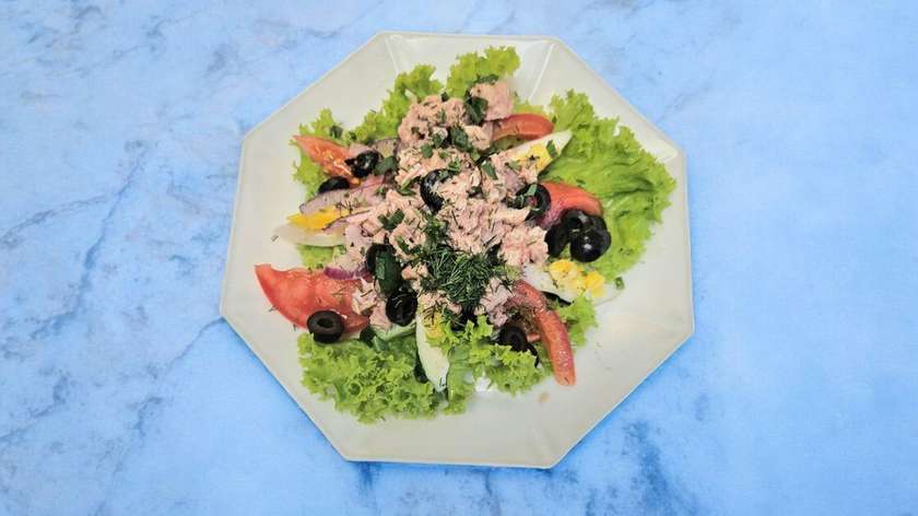 Salad With Tuna