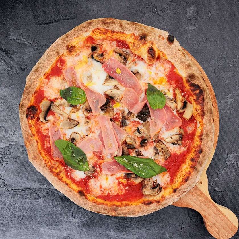 Pizza Prosciutto e Funghi