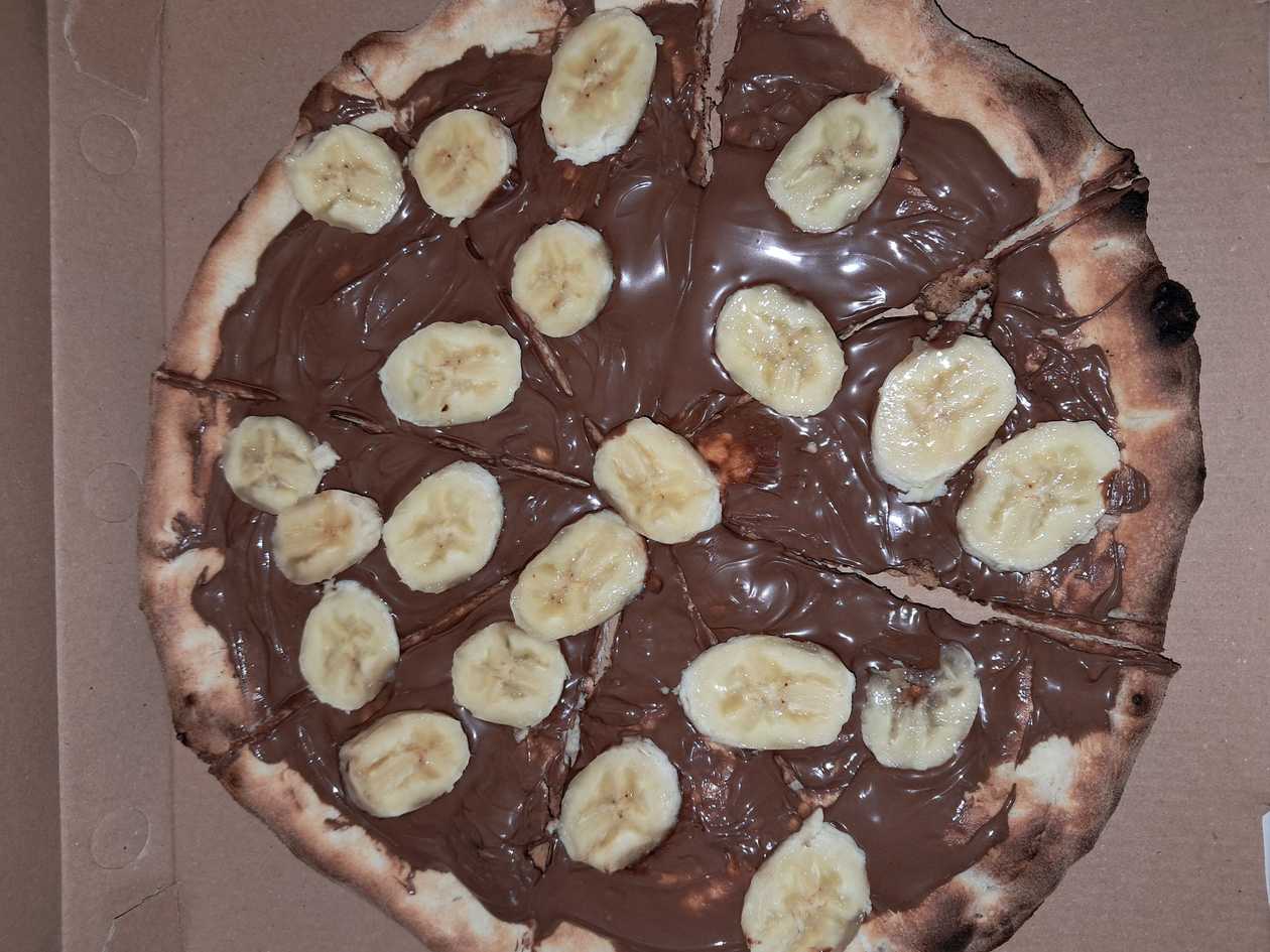 Nutella Pizza