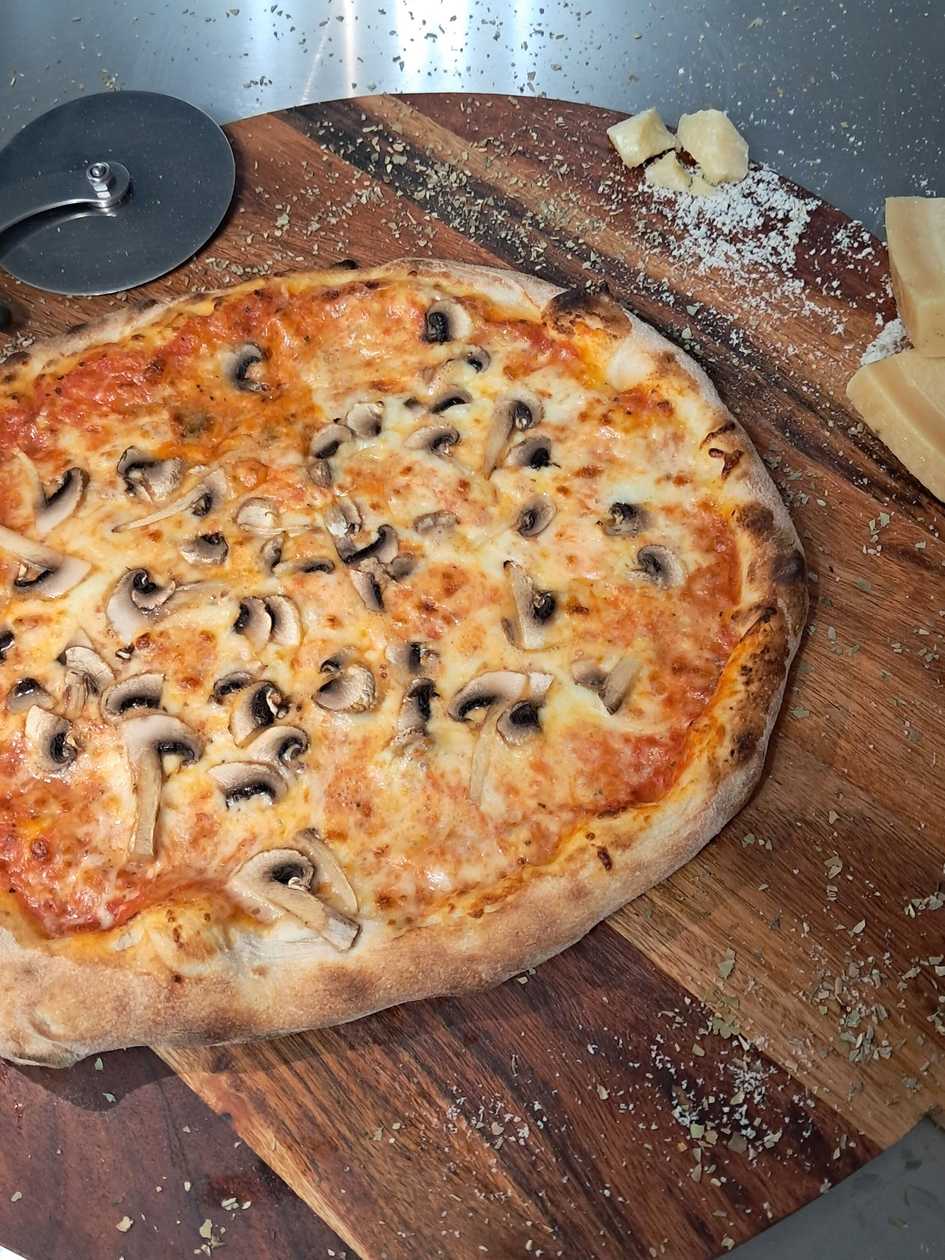 Pizza Funghi