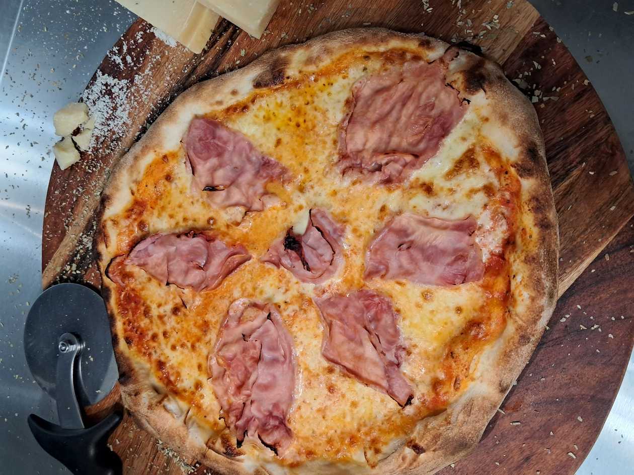 Pizza Prosciutto