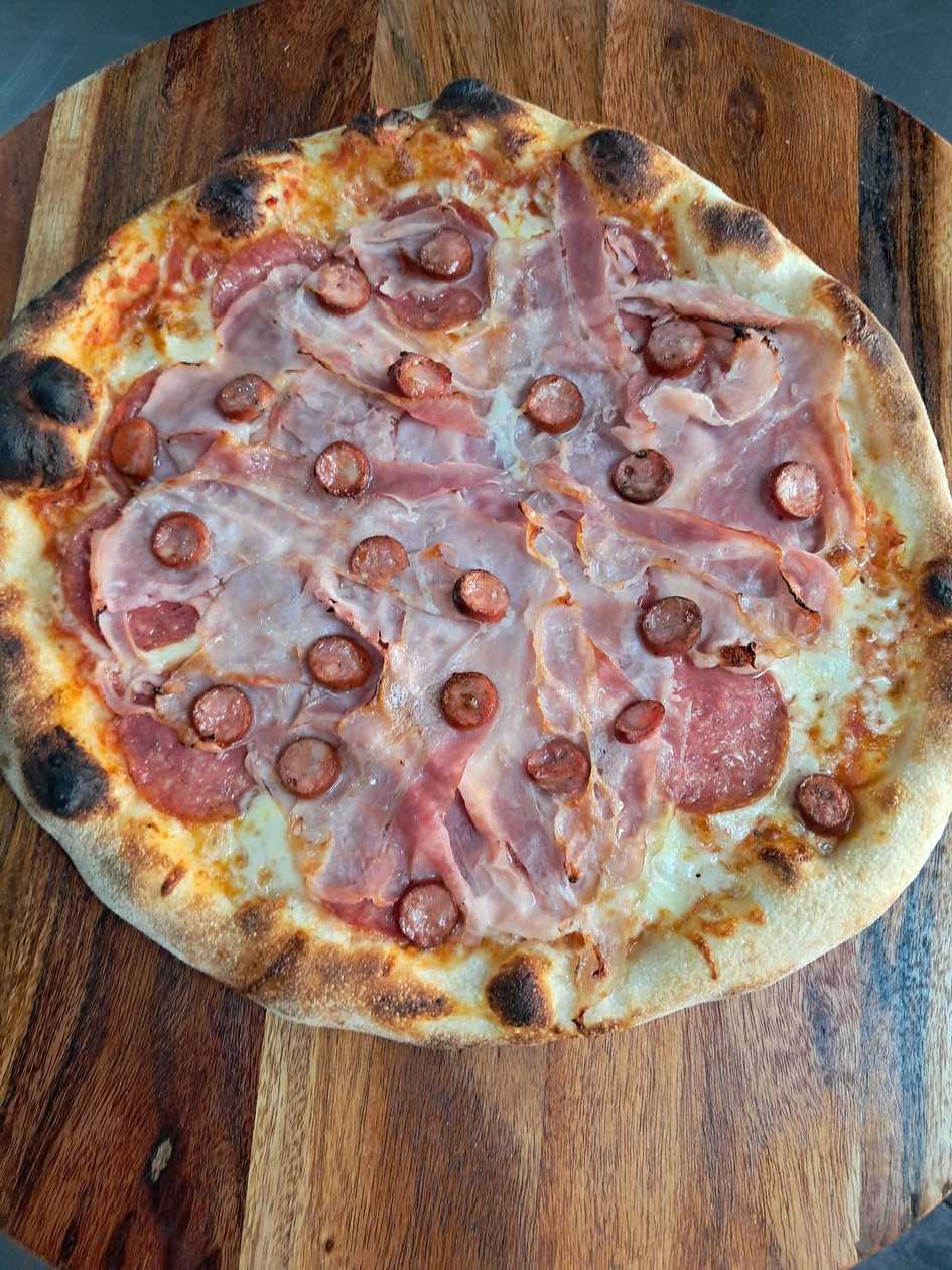Pizza Quattro Carni