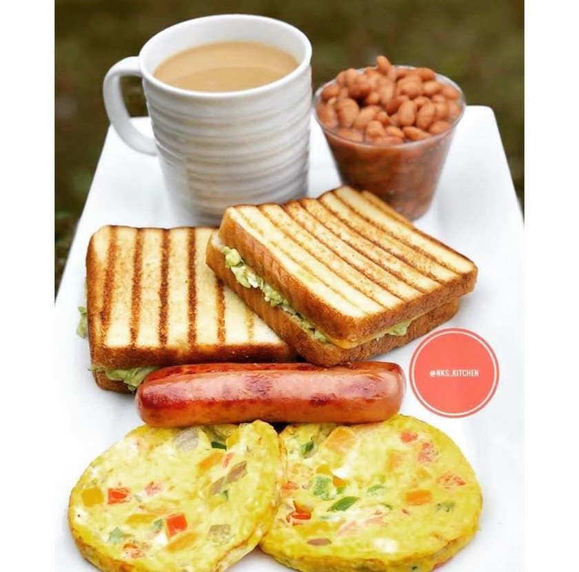 Tea served with bread and egg