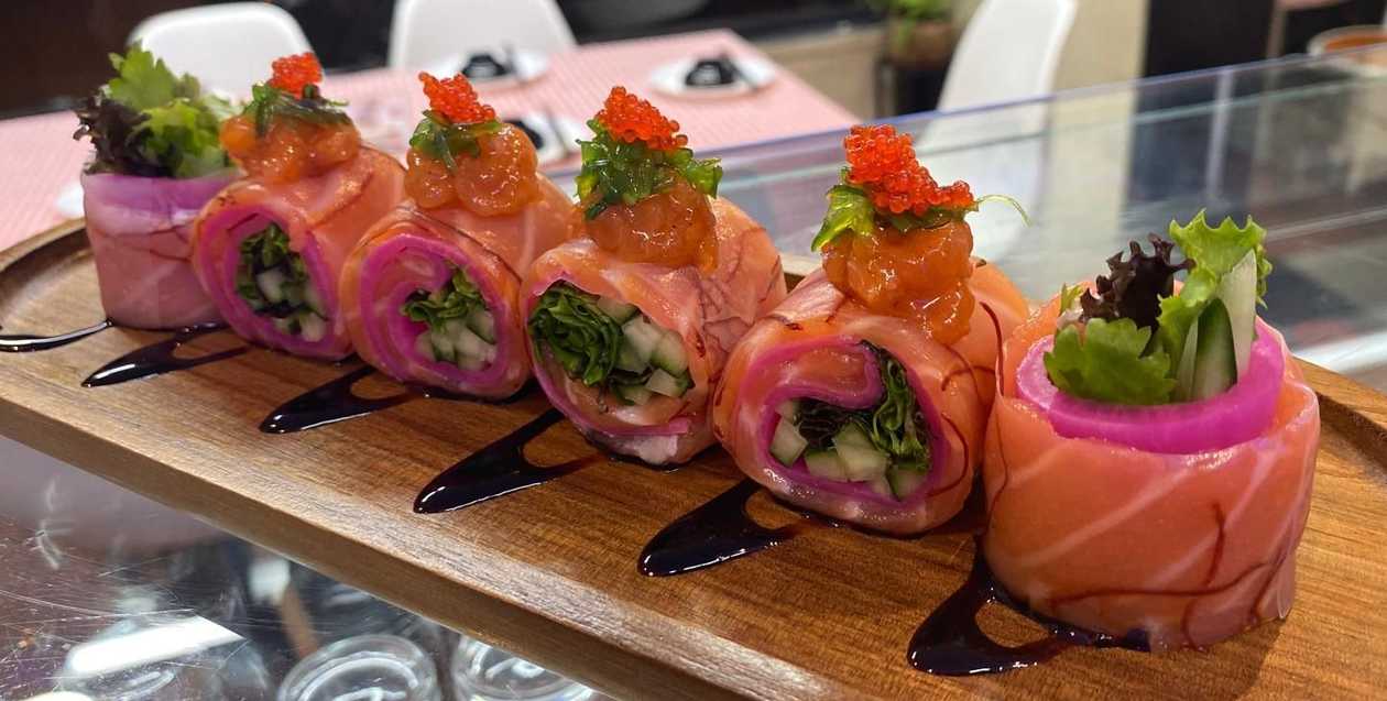 Salmon Solo Roll