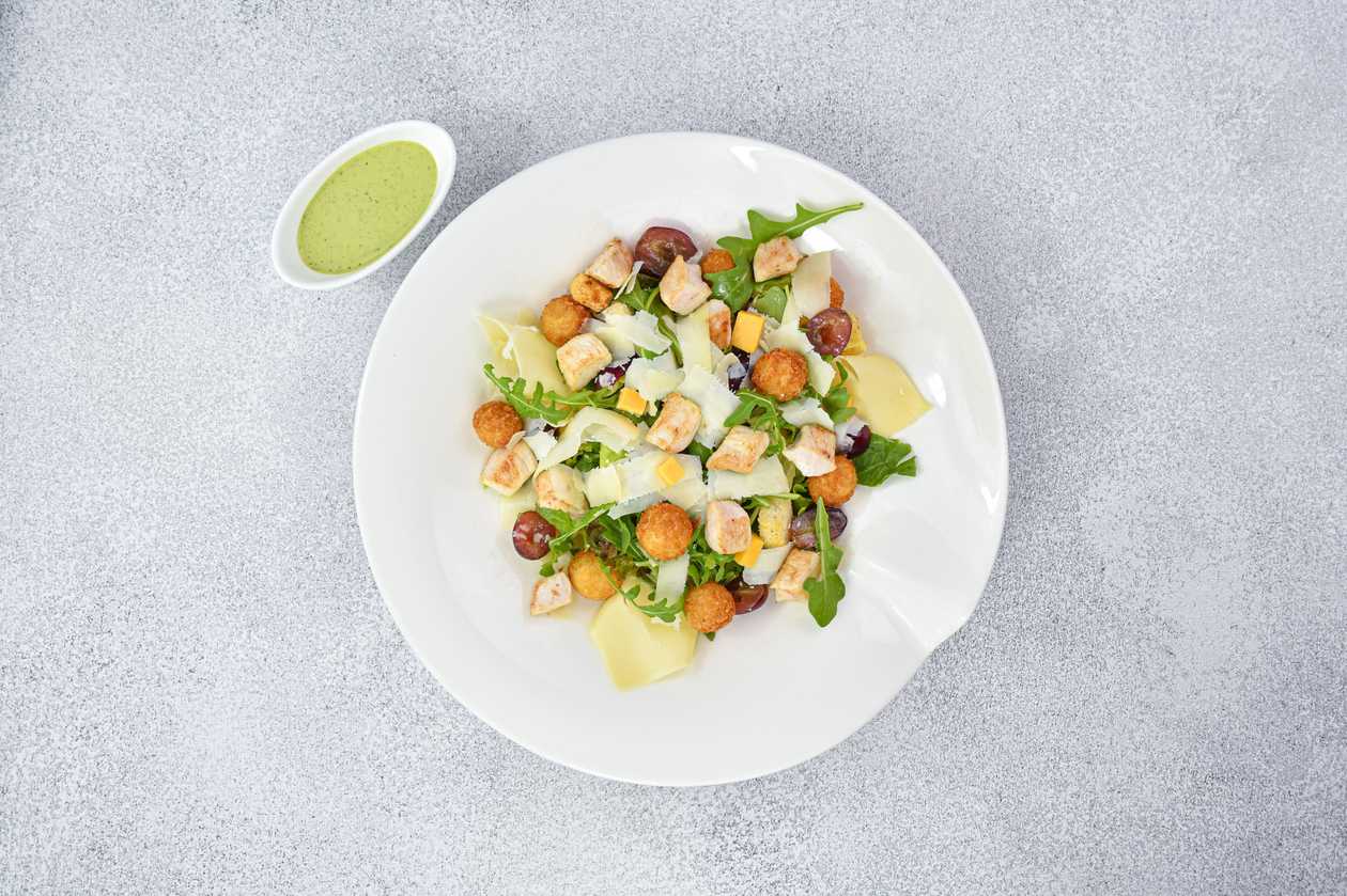 WOK-fried chicken and four-cheese