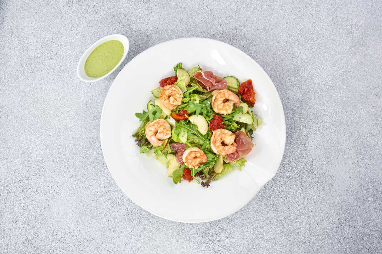 WOK-fried shrimp and Serano ham