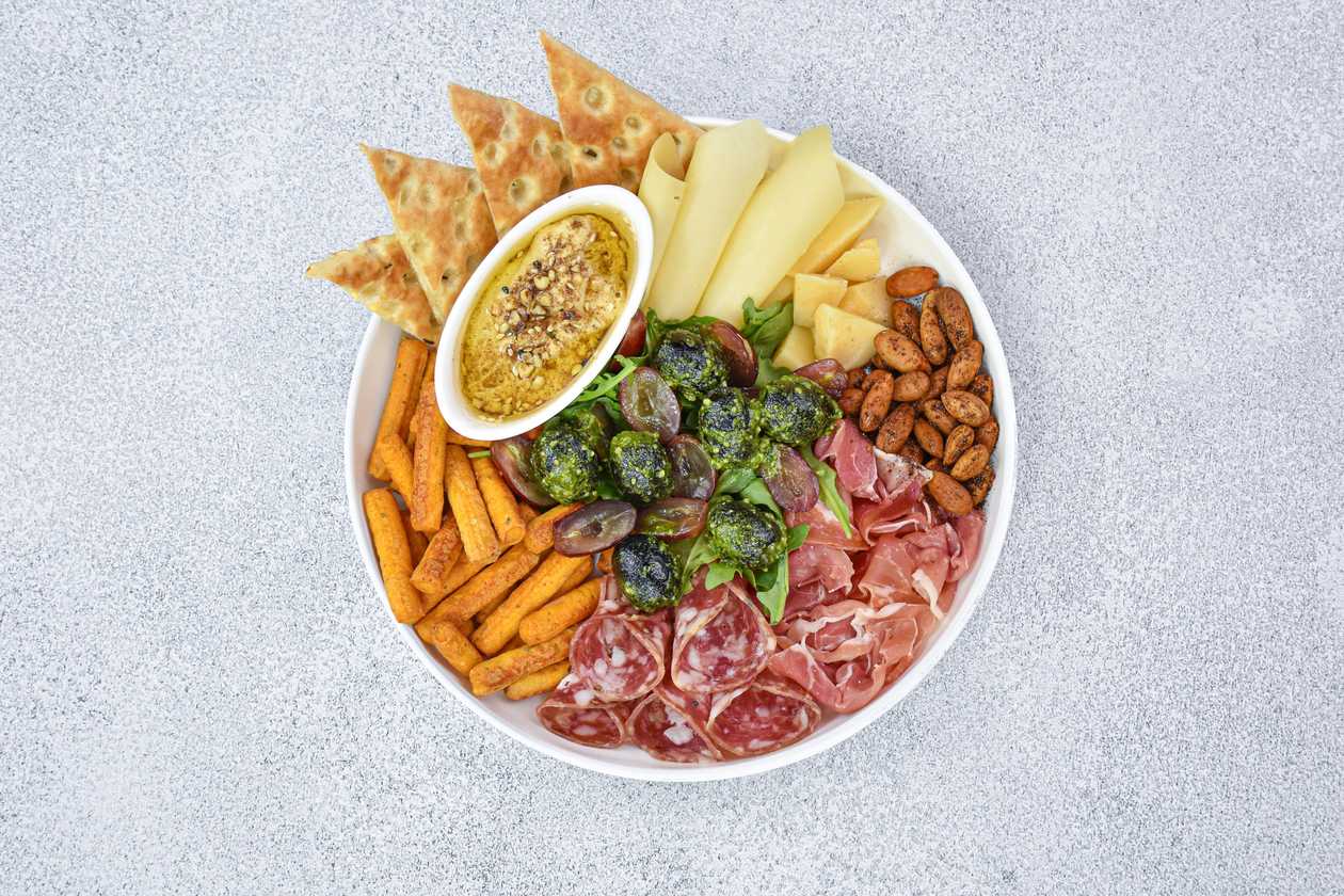 Snack to accompany wine(for 2 persons)