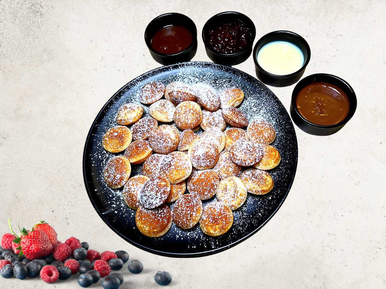 Mini pancakes 20pcs with sweet sauce
