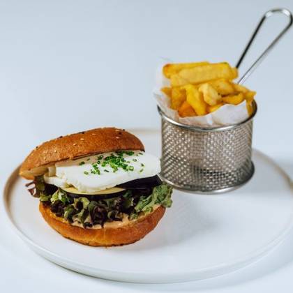 Veggie Halloumi Burger