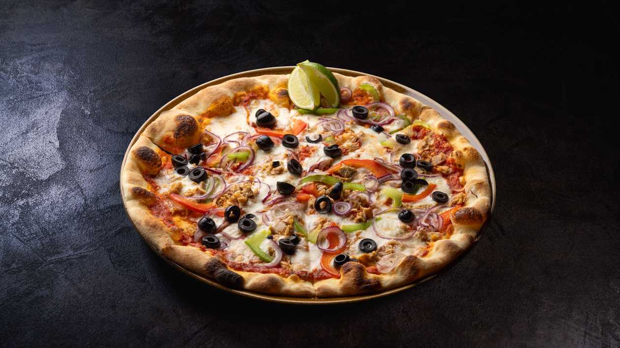 Tuna Pizza