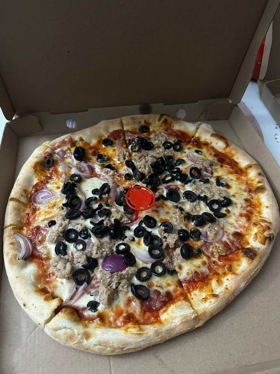 Pizza Caprese