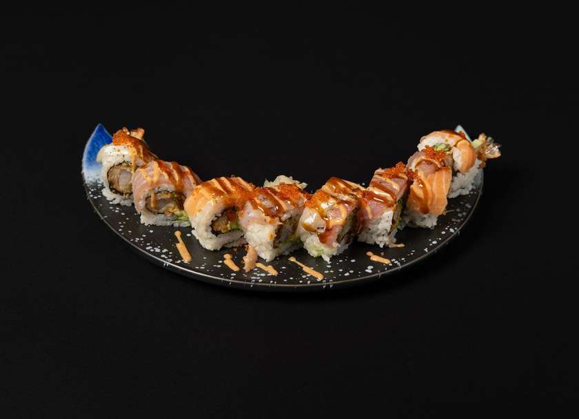 Mediterranean Roll (8 pcs)