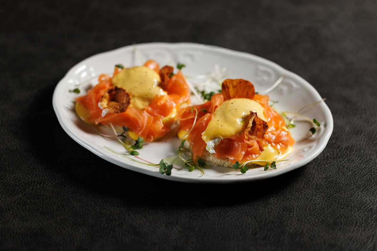 Eggs Benedict with salmon