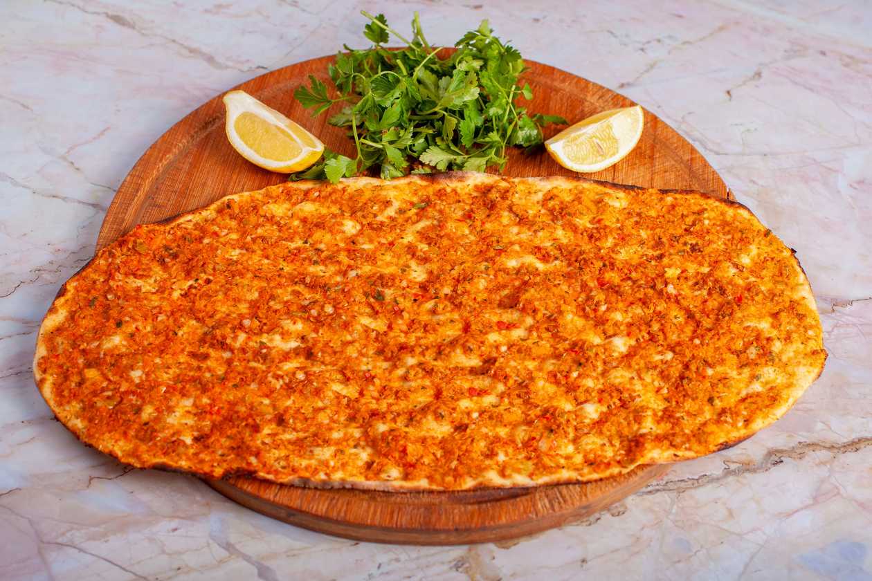 Sadə lahmacun