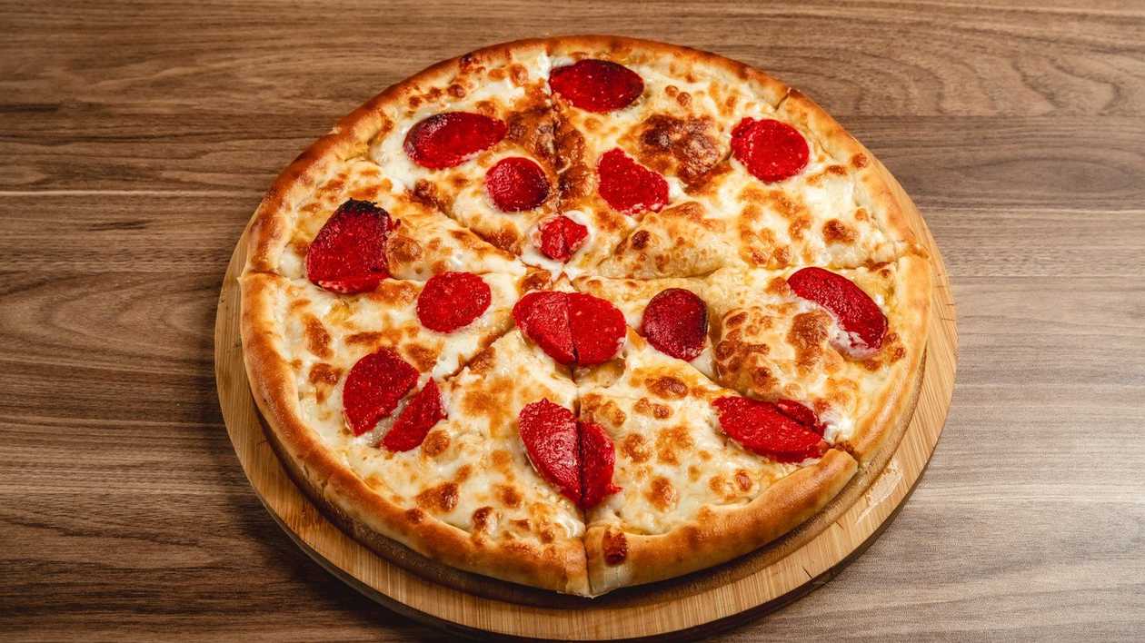 Sucuklu Pizza