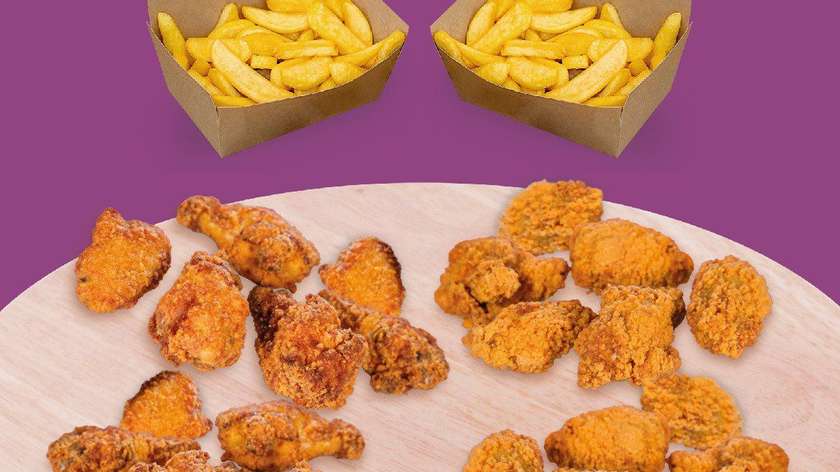 Duży zestaw panierowanych skrzydełek (24 szt.) + 2x duże frytki